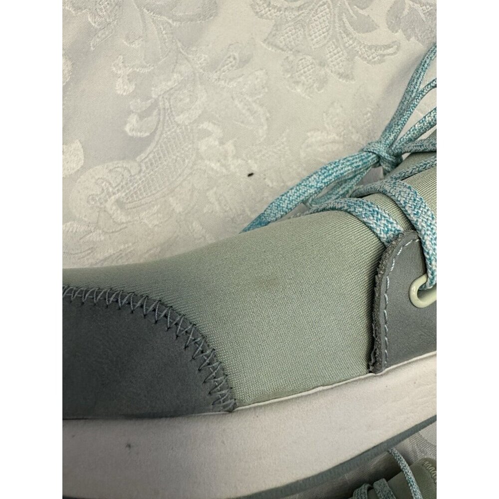 OLUKAI Miki Li Women’s Sneaker Casual Shoe Women’s Size 8 Green Blue Gray - Picture 10 of 12